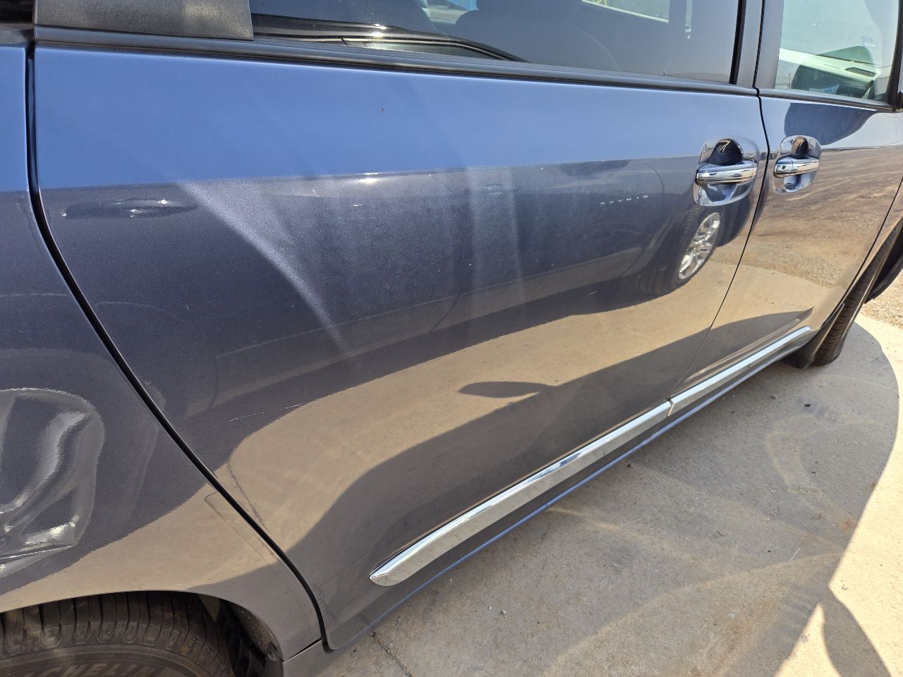 Vehicle/251876_07.jpg