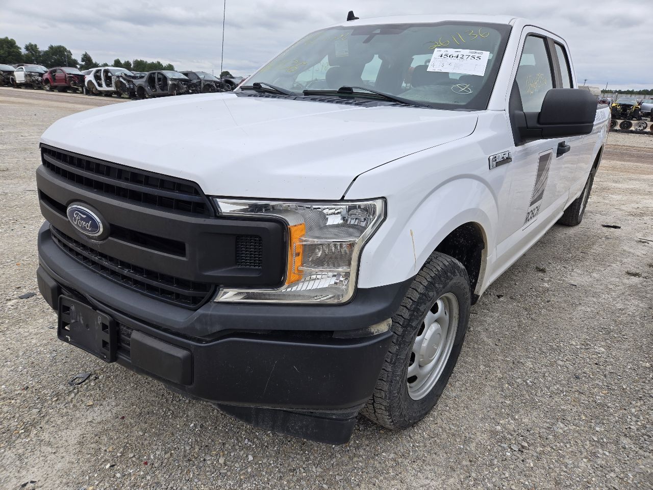 https://f005.backblazeb2.com/file/img-partshotlines-com/Inventory/EX441/Vehicle/251886_01.jpg