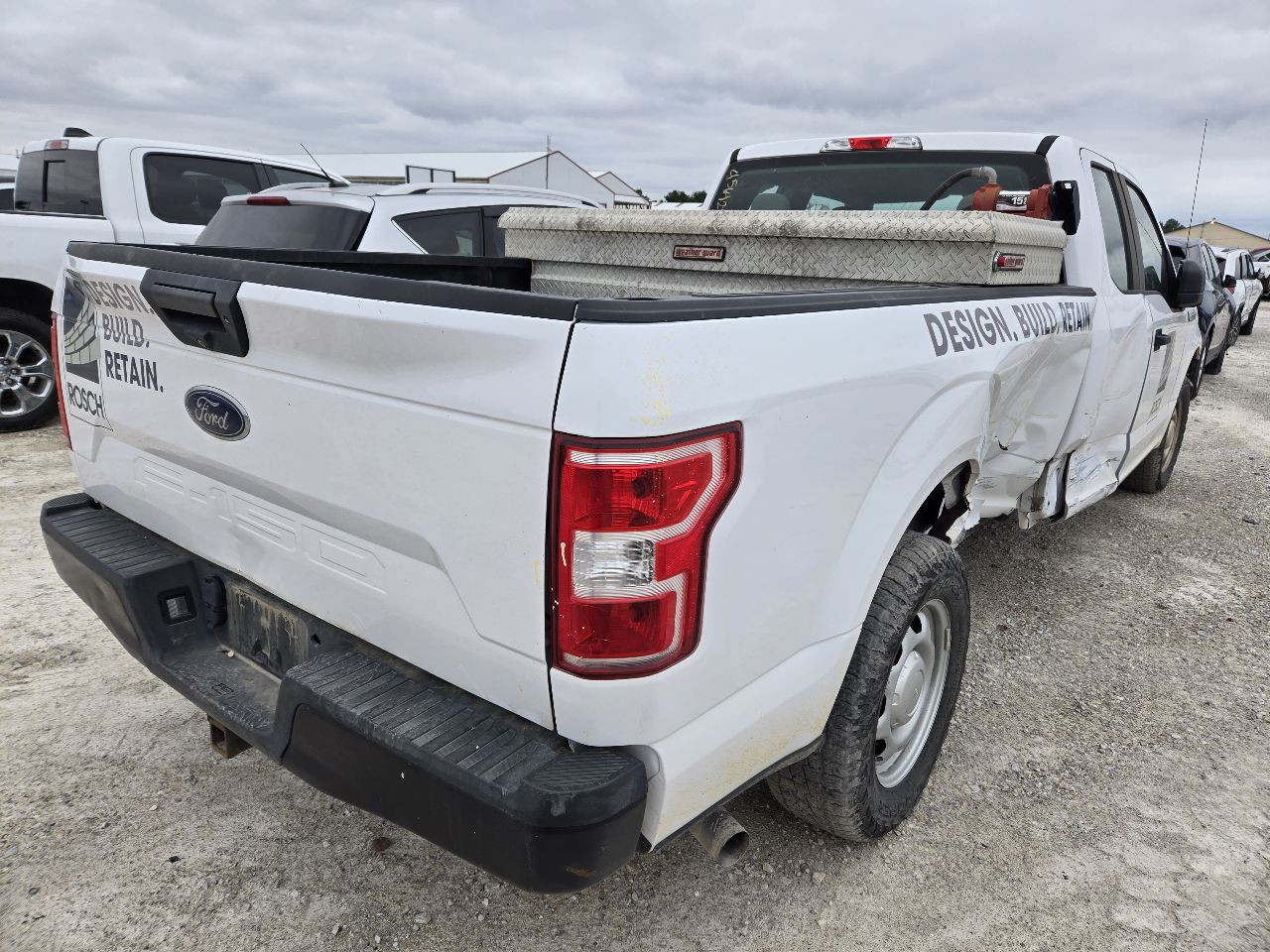 https://f005.backblazeb2.com/file/img-partshotlines-com/Inventory/EX441/Vehicle/251886_09.jpg