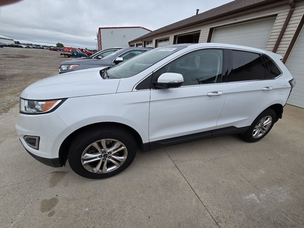Vehicle/251900_02.jpg