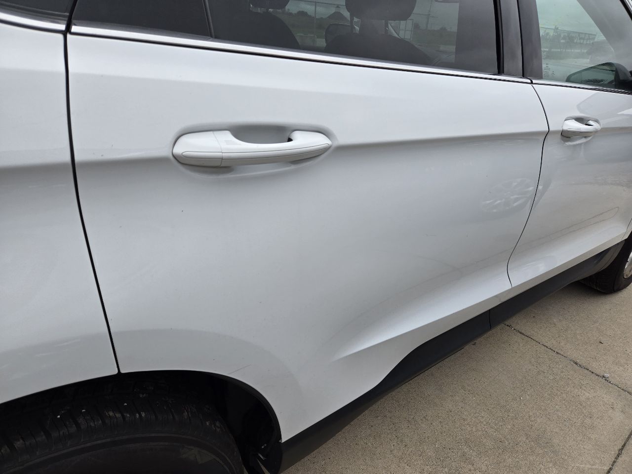 Vehicle/251900_10.jpg