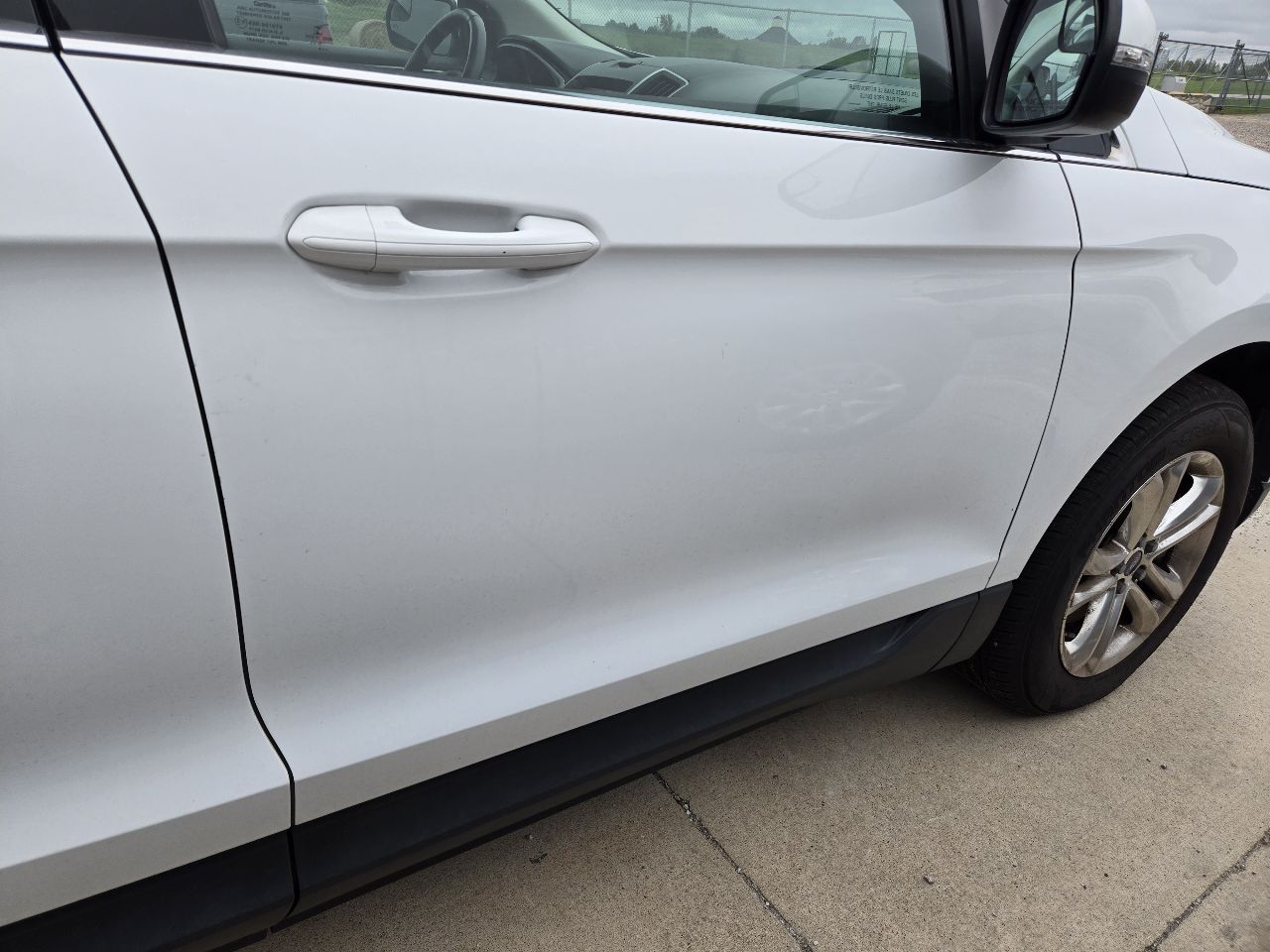 Vehicle/251900_11.jpg