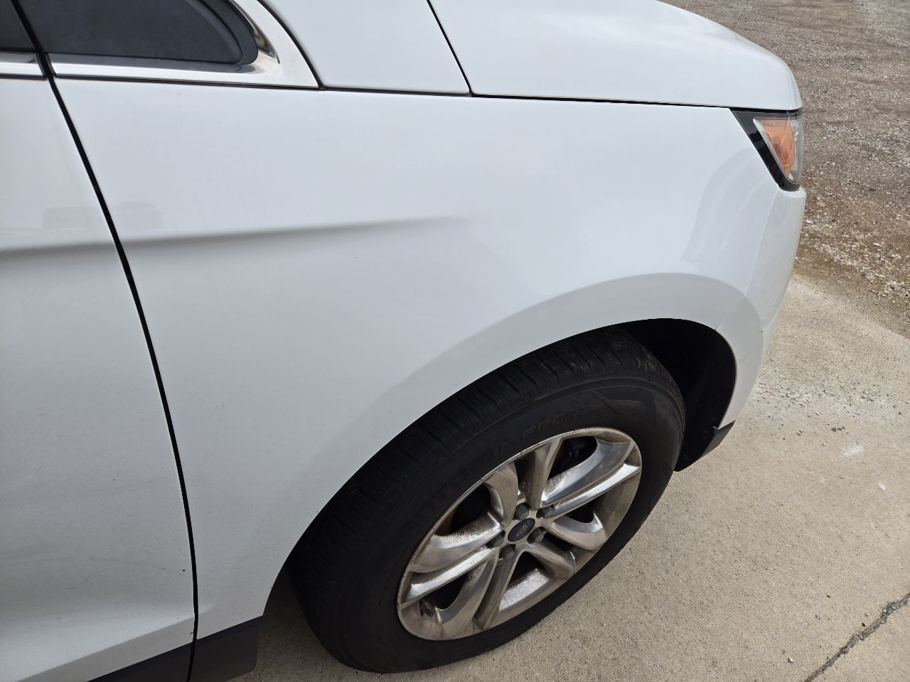 Vehicle/251900_12.jpg