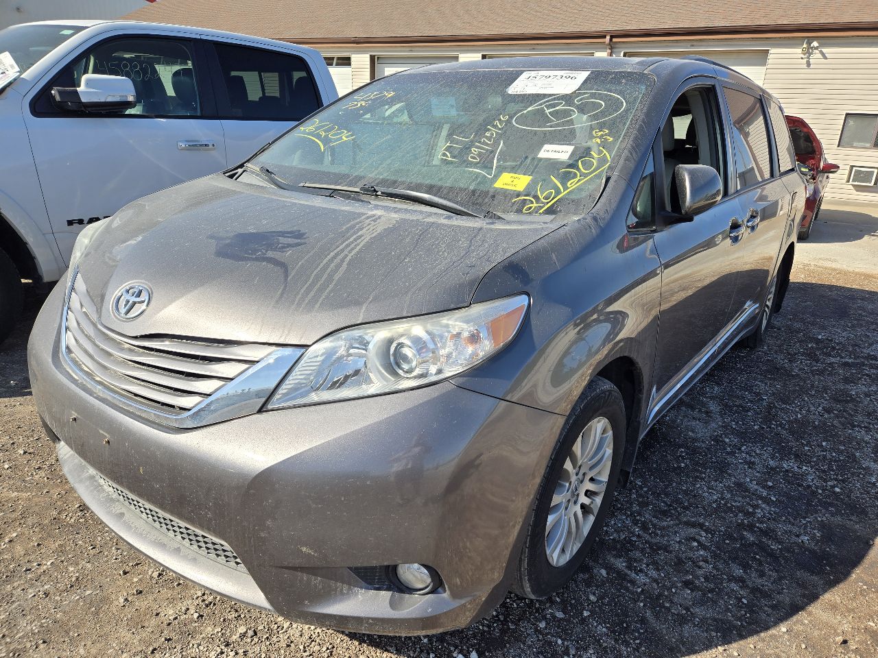 Vehicle/252062_01.jpg