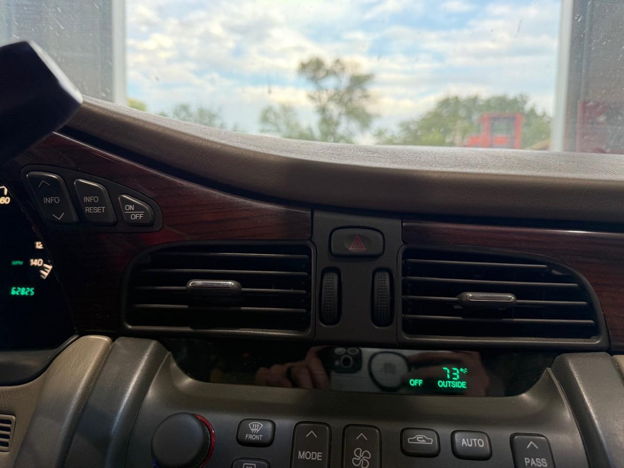 g/i/i/i/0419c650-16b9-4041-88e9-4e0a74815963.jpeg