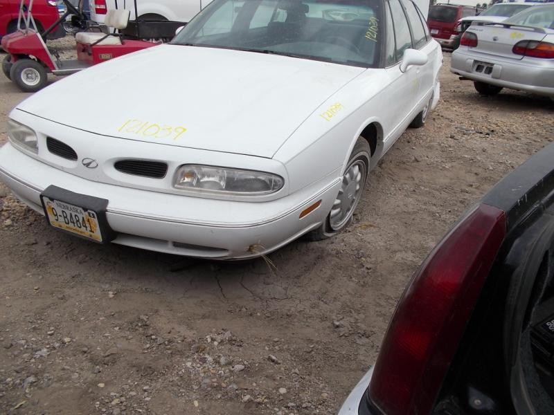 https://f005.backblazeb2.com/file/img-partshotlines-com/Inventory/EX465/Vehicle/18505_04.jpg