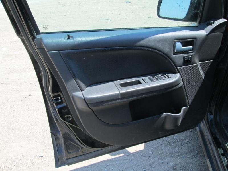 https://f005.backblazeb2.com/file/img-partshotlines-com/Inventory/EX465/Vehicle/22899_08.jpg