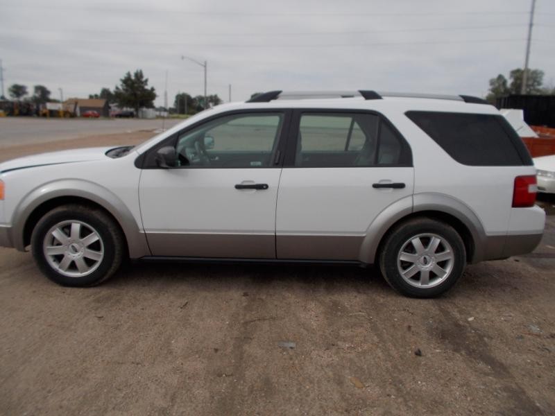 https://f005.backblazeb2.com/file/img-partshotlines-com/Inventory/EX465/Vehicle/25213_06.jpg