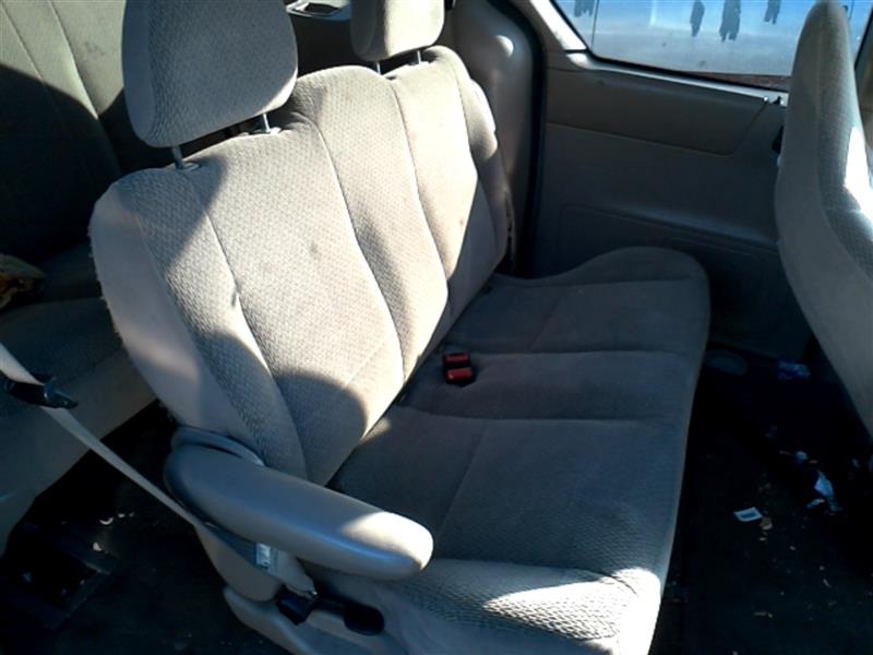 https://f005.backblazeb2.com/file/img-partshotlines-com/Inventory/EX465/Vehicle/29639_12.jpg