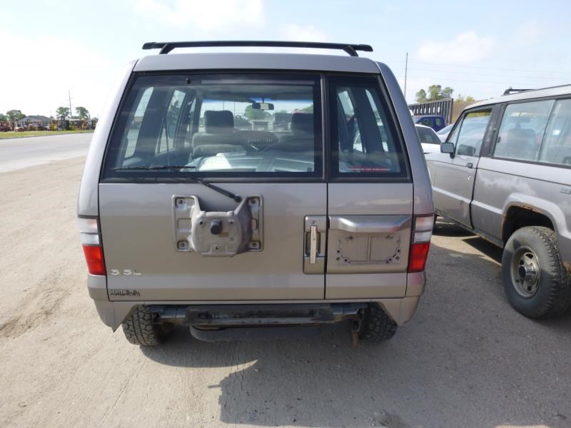 https://f005.backblazeb2.com/file/img-partshotlines-com/Inventory/EX465/Vehicle/31748_01.jpg