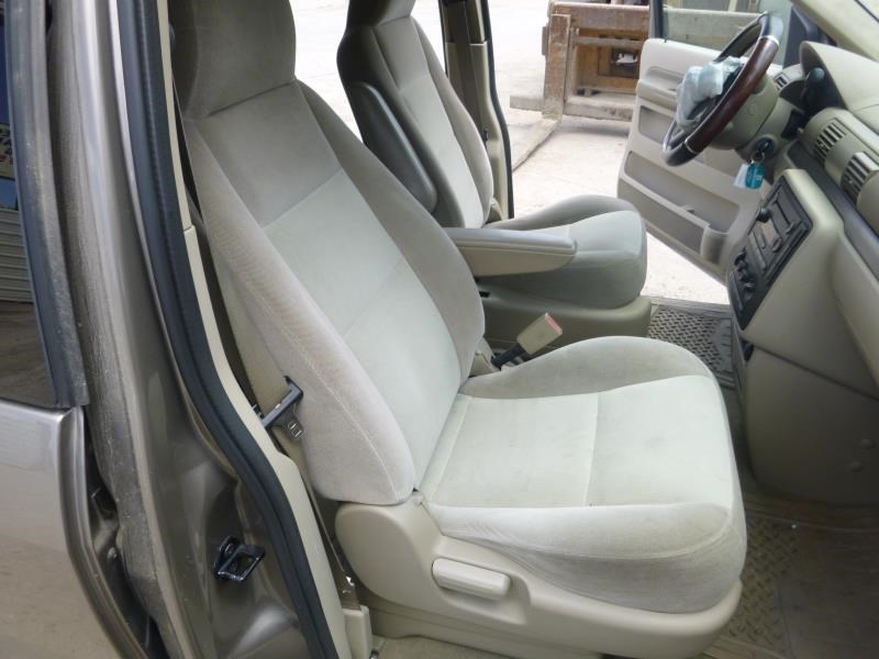 https://f005.backblazeb2.com/file/img-partshotlines-com/Inventory/EX465/Vehicle/31903_11.jpg