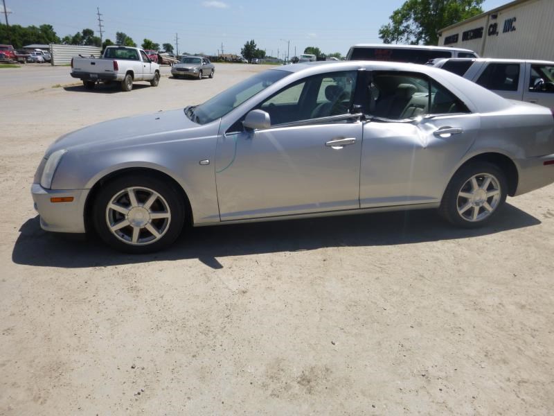 https://f005.backblazeb2.com/file/img-partshotlines-com/Inventory/EX465/Vehicle/31988_01.jpg