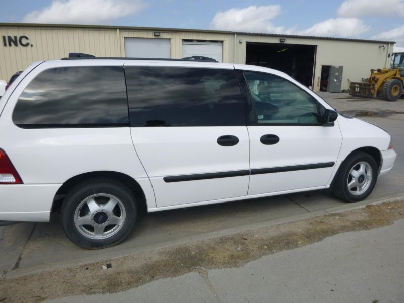 https://f005.backblazeb2.com/file/img-partshotlines-com/Inventory/EX465/Vehicle/32634_09.jpg