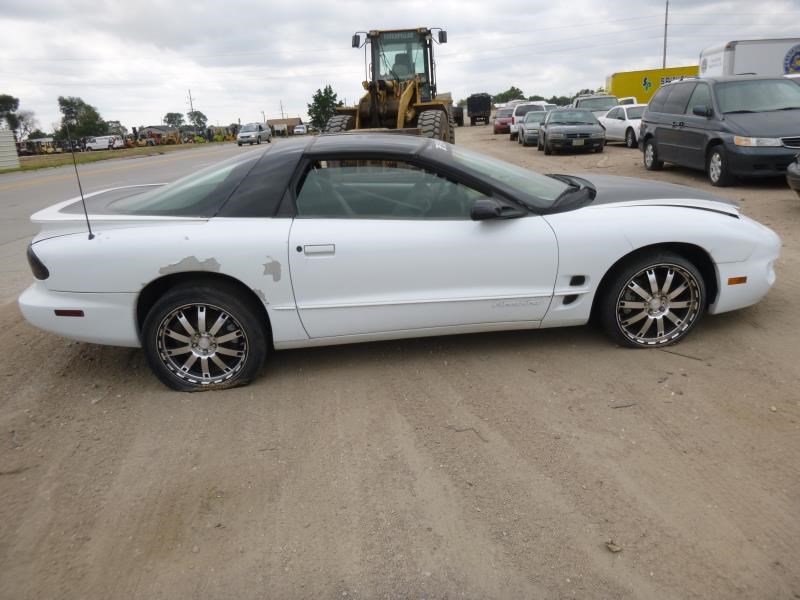 https://f005.backblazeb2.com/file/img-partshotlines-com/Inventory/EX465/Vehicle/34153_03.jpg