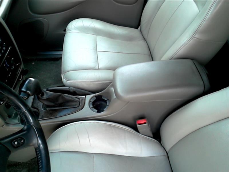 https://f005.backblazeb2.com/file/img-partshotlines-com/Inventory/EX465/Vehicle/35495_10.jpg