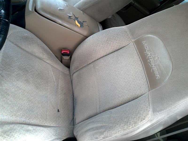 https://f005.backblazeb2.com/file/img-partshotlines-com/Inventory/EX465/Vehicle/35634_09.jpg