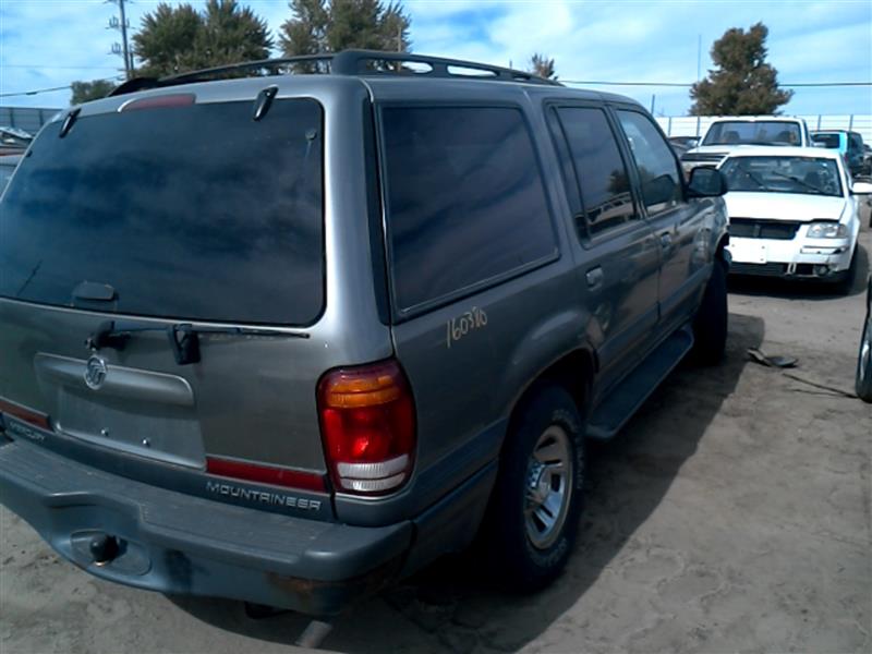 https://f005.backblazeb2.com/file/img-partshotlines-com/Inventory/EX465/Vehicle/35634_12.jpg