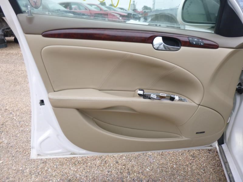 https://f005.backblazeb2.com/file/img-partshotlines-com/Inventory/EX465/Vehicle/36636_10.jpg