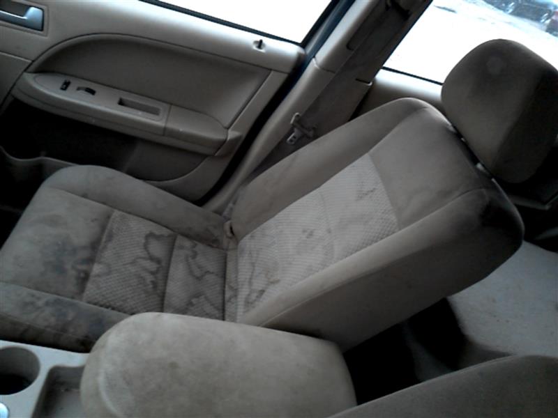 https://f005.backblazeb2.com/file/img-partshotlines-com/Inventory/EX465/Vehicle/36841_06.jpg