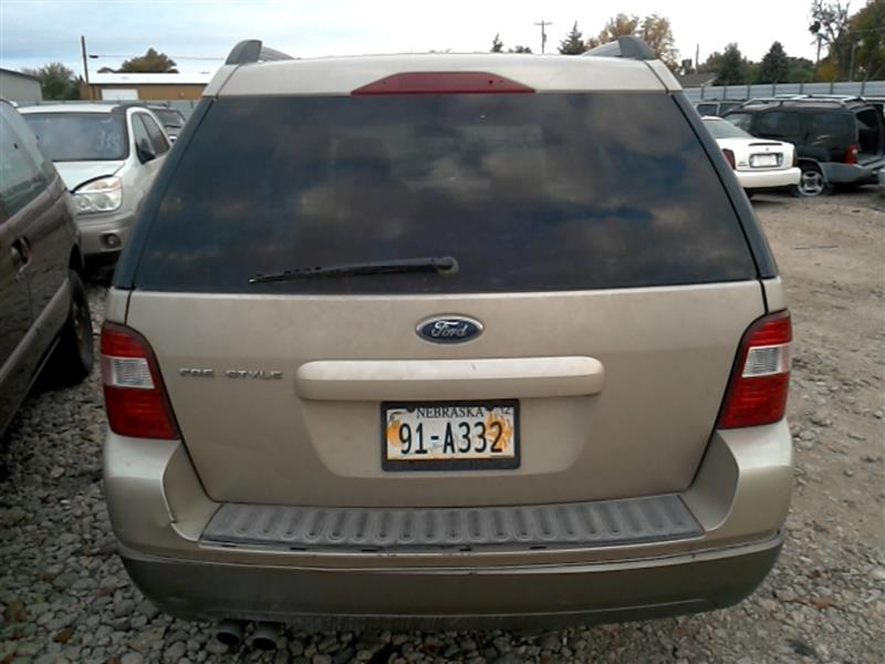 https://f005.backblazeb2.com/file/img-partshotlines-com/Inventory/EX465/Vehicle/36841_11.jpg