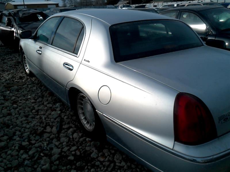 https://f005.backblazeb2.com/file/img-partshotlines-com/Inventory/EX465/Vehicle/37841_07.jpg