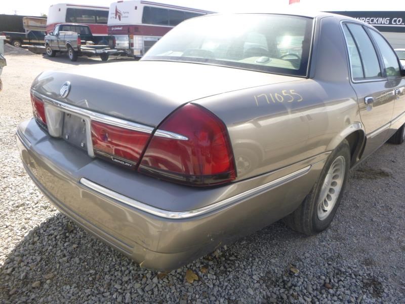 https://f005.backblazeb2.com/file/img-partshotlines-com/Inventory/EX465/Vehicle/40926_11.jpg