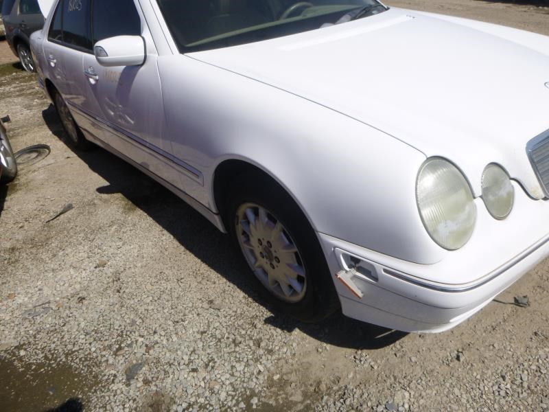https://f005.backblazeb2.com/file/img-partshotlines-com/Inventory/EX465/Vehicle/44732_11.jpg