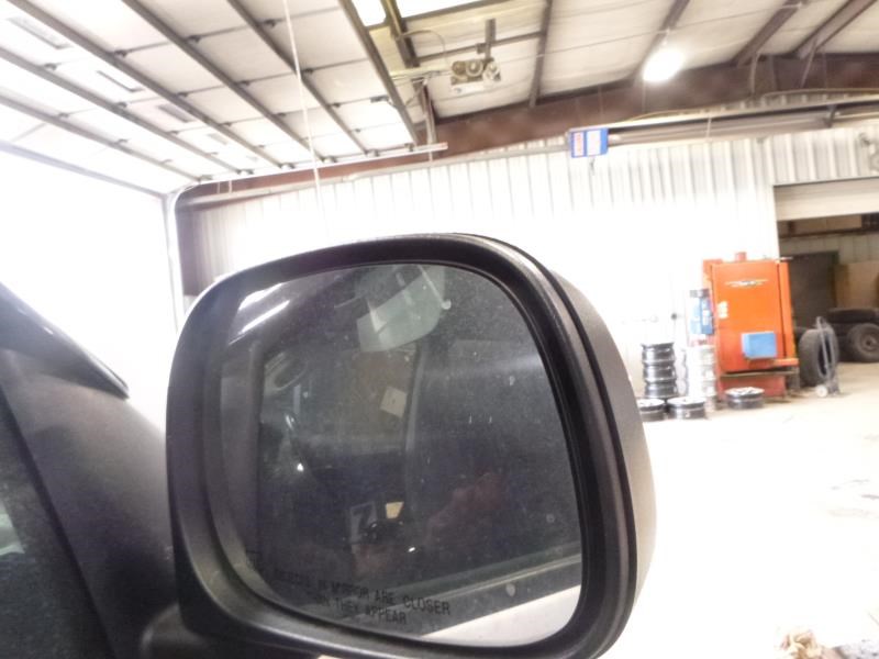 https://f005.backblazeb2.com/file/img-partshotlines-com/Inventory/EX465/Vehicle/47859_03.jpg