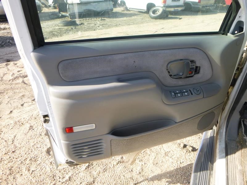 https://f005.backblazeb2.com/file/img-partshotlines-com/Inventory/EX465/Vehicle/51492_08.jpg