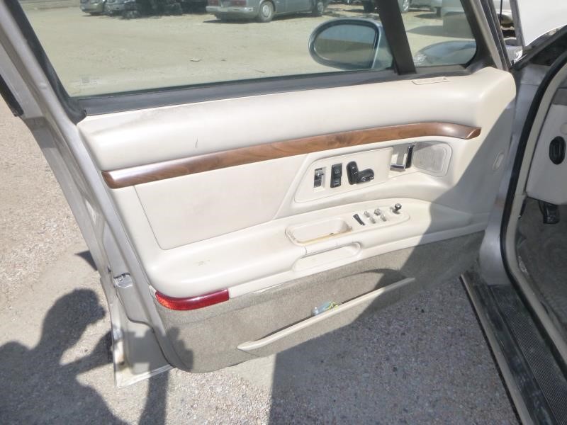 https://f005.backblazeb2.com/file/img-partshotlines-com/Inventory/EX465/Vehicle/52643_07.jpg