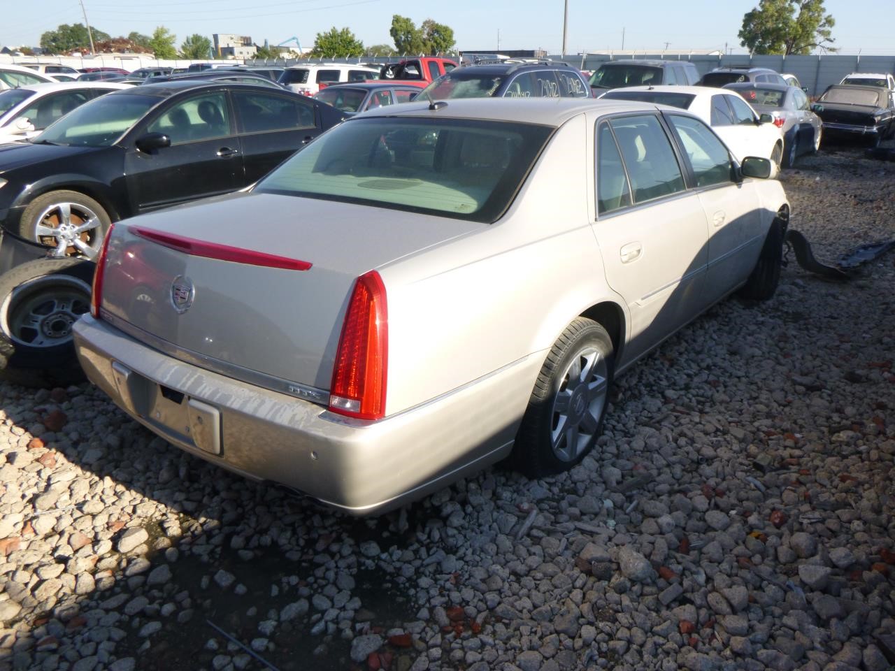 https://f005.backblazeb2.com/file/img-partshotlines-com/Inventory/EX465/Vehicle/53418_07.jpg