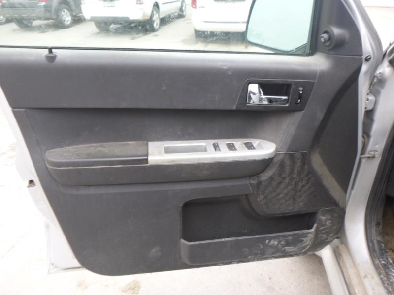 https://f005.backblazeb2.com/file/img-partshotlines-com/Inventory/EX465/Vehicle/53420_12.jpg
