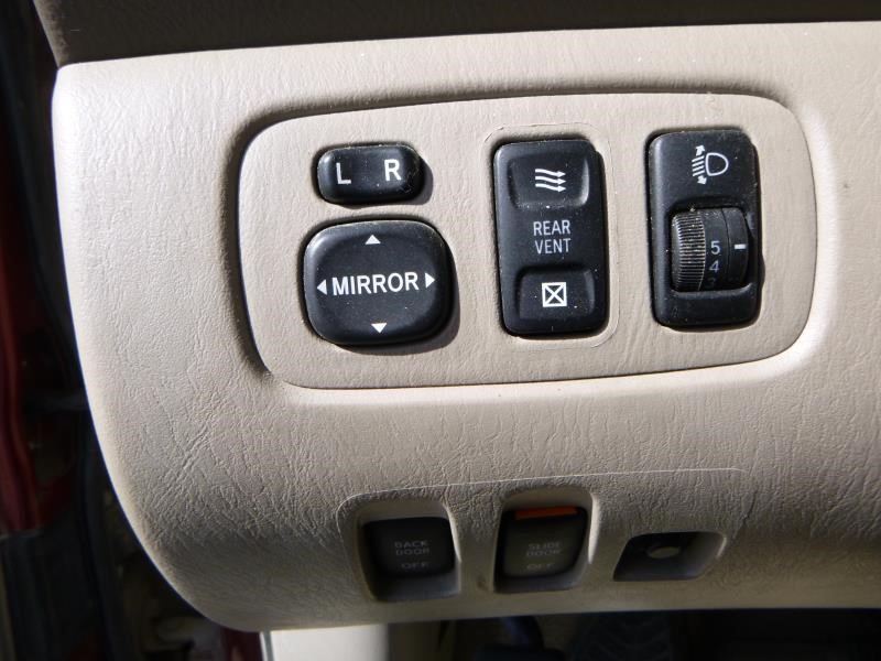 https://f005.backblazeb2.com/file/img-partshotlines-com/Inventory/EX465/Vehicle/55117_06.jpg