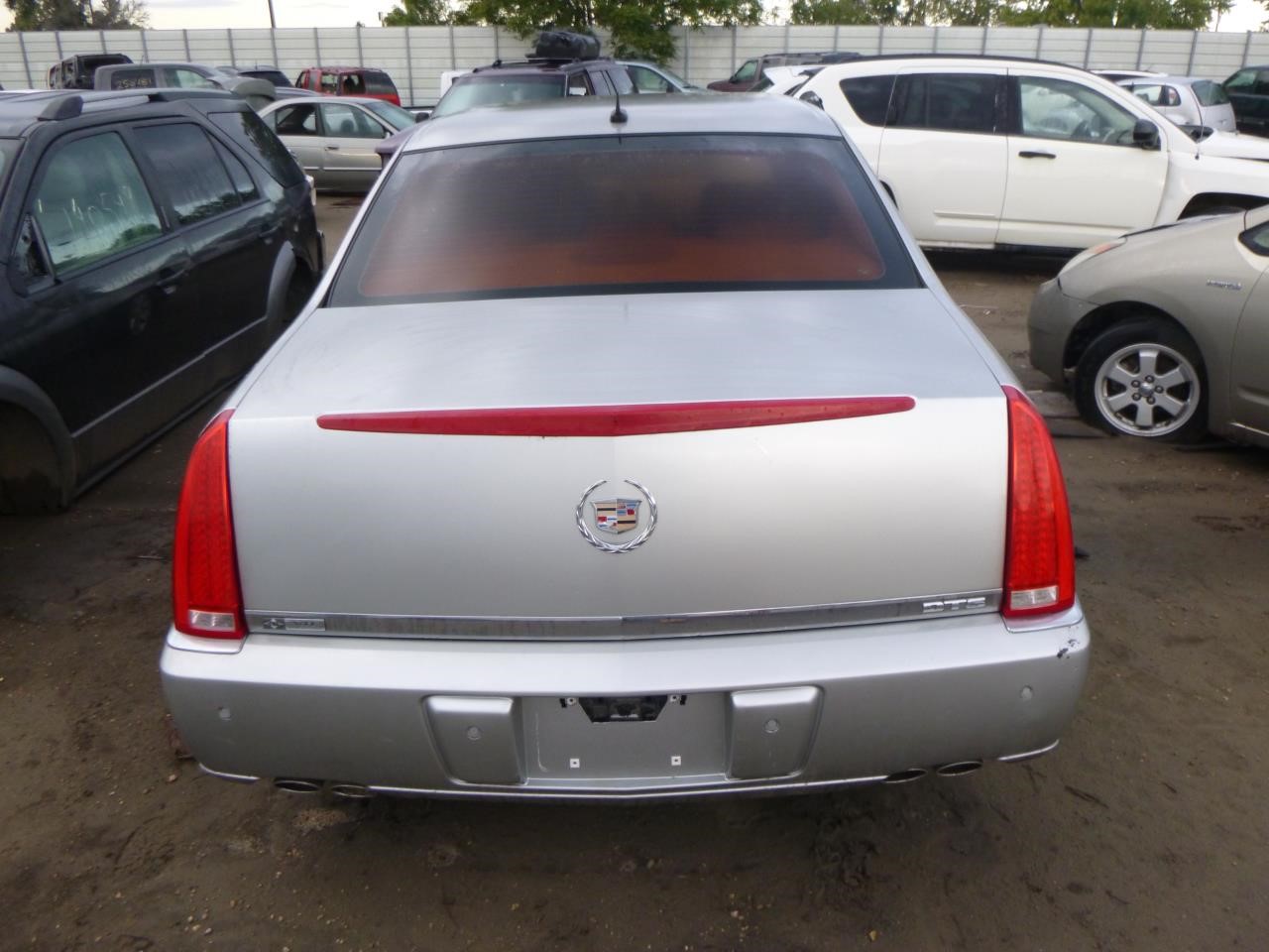 https://f005.backblazeb2.com/file/img-partshotlines-com/Inventory/EX465/Vehicle/57087_09.jpg