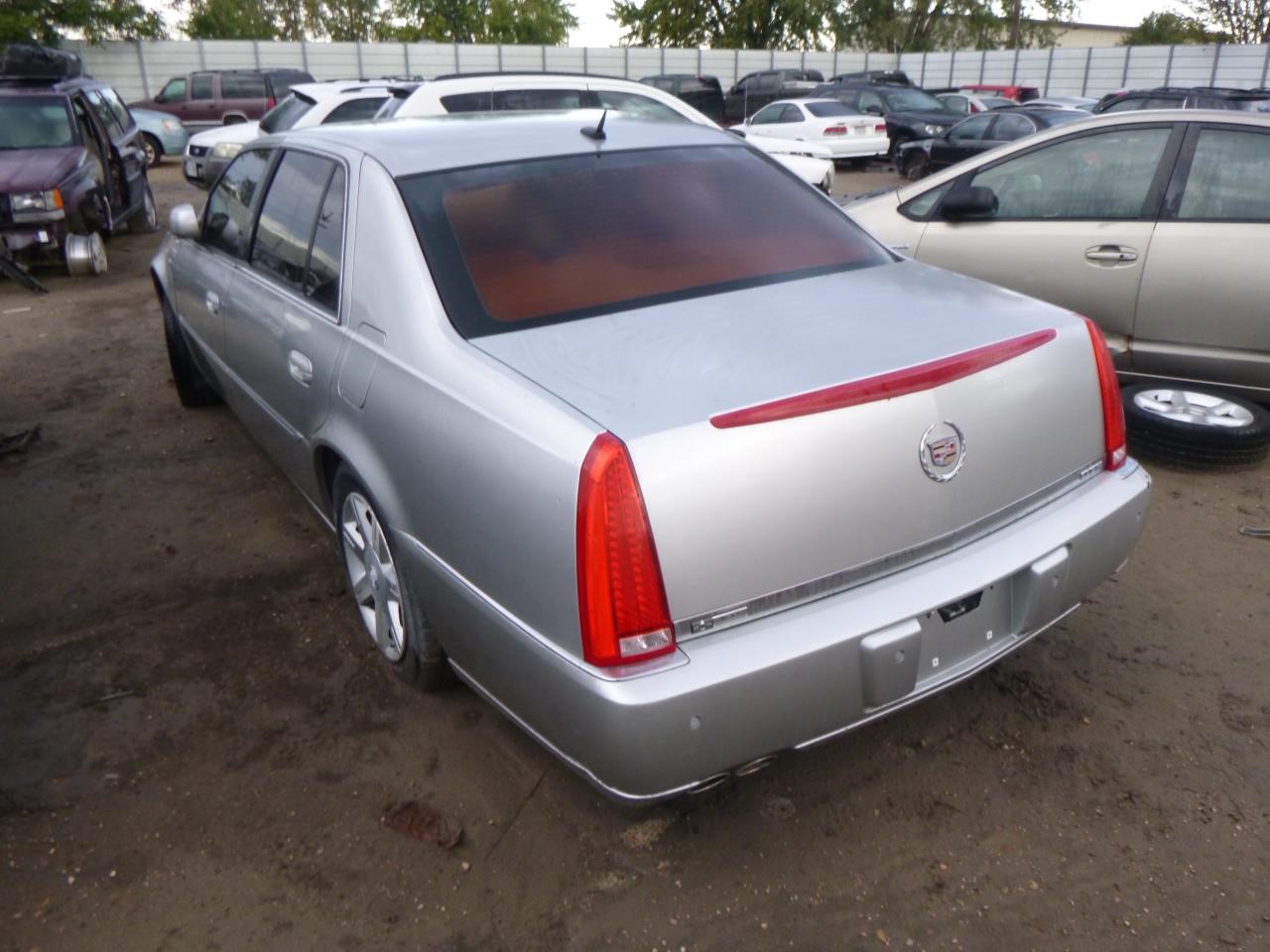https://f005.backblazeb2.com/file/img-partshotlines-com/Inventory/EX465/Vehicle/57087_10.jpg