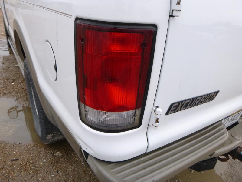 https://f005.backblazeb2.com/file/img-partshotlines-com/Inventory/EX465/Vehicle/57390_02.jpg