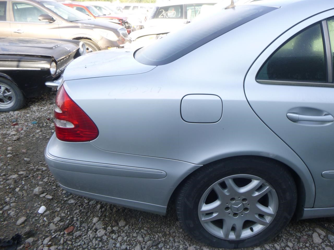 https://f005.backblazeb2.com/file/img-partshotlines-com/Inventory/EX465/Vehicle/59863_07.jpg