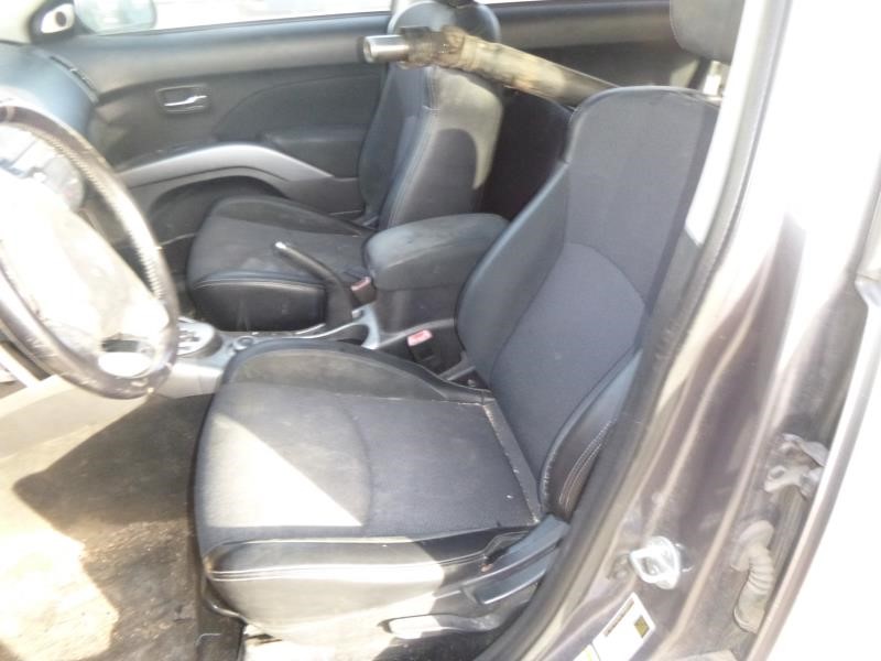 https://f005.backblazeb2.com/file/img-partshotlines-com/Inventory/EX465/Vehicle/60752_07.jpg