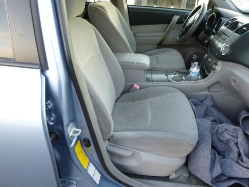 https://f005.backblazeb2.com/file/img-partshotlines-com/Inventory/EX465/Vehicle/61084_12.jpg