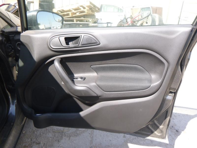 https://f005.backblazeb2.com/file/img-partshotlines-com/Inventory/EX465/Vehicle/64285_12.jpg