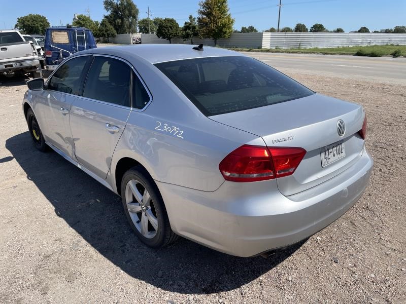 https://f005.backblazeb2.com/file/img-partshotlines-com/Inventory/EX465/Vehicle/64425_03.jpg