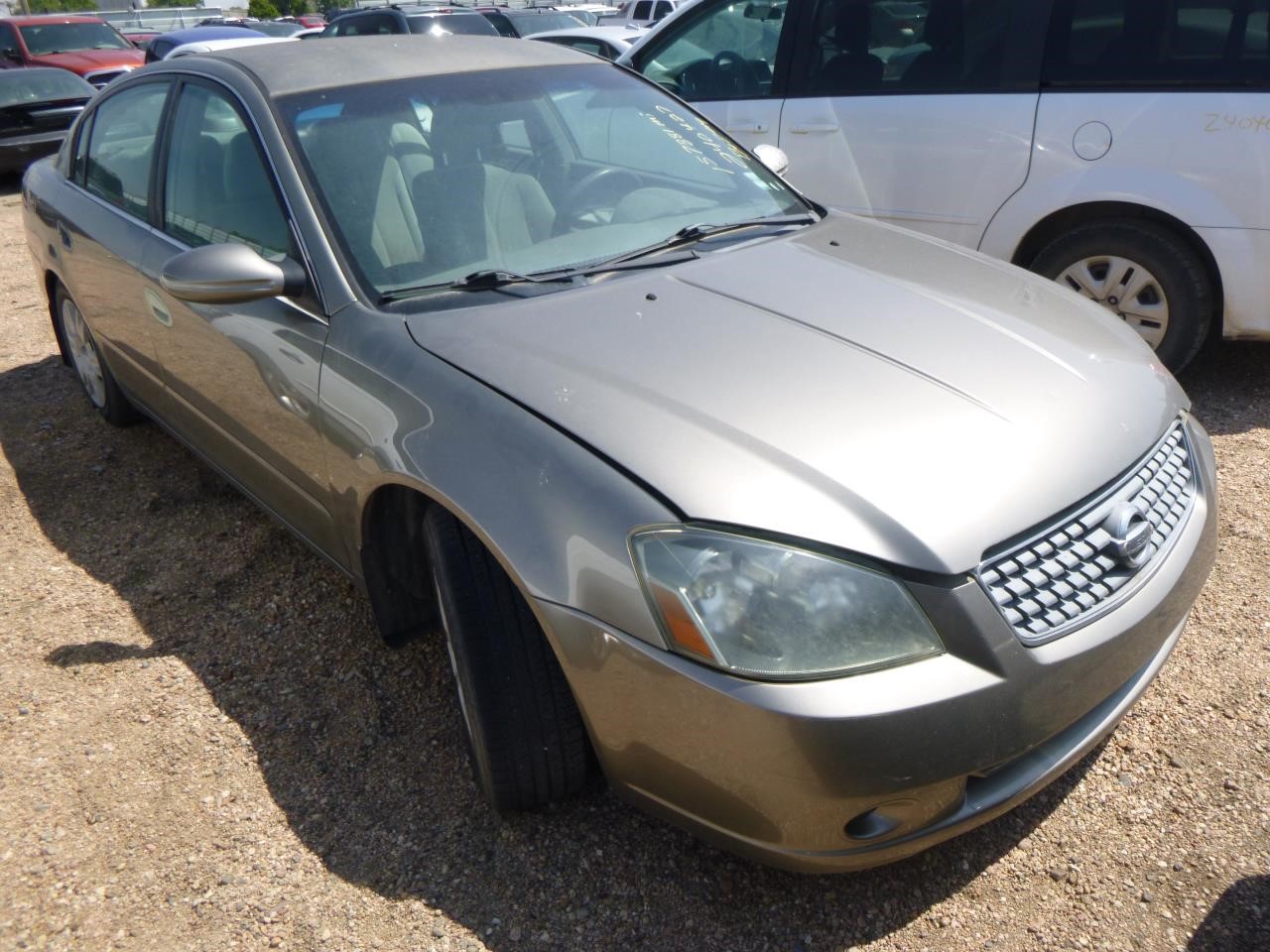 https://f005.backblazeb2.com/file/img-partshotlines-com/Inventory/EX465/Vehicle/67317_03.jpg