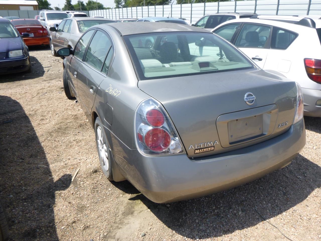 https://f005.backblazeb2.com/file/img-partshotlines-com/Inventory/EX465/Vehicle/67317_08.jpg