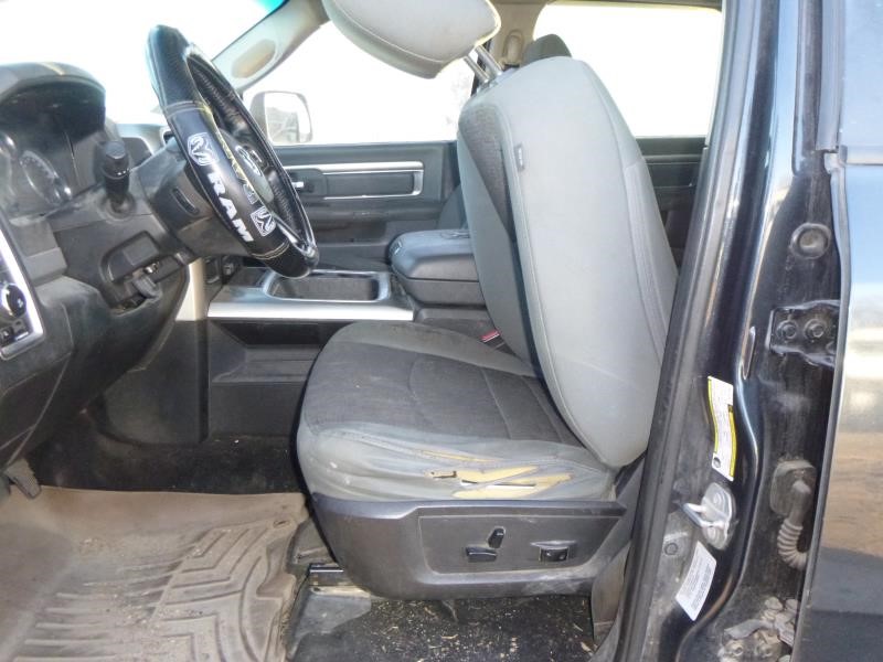 https://f005.backblazeb2.com/file/img-partshotlines-com/Inventory/EX465/Vehicle/67654_11.jpg