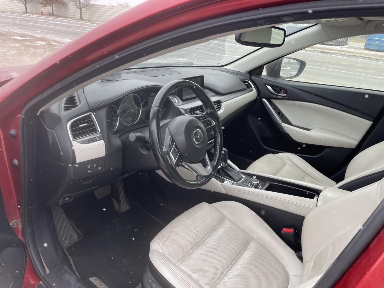 https://f005.backblazeb2.com/file/img-partshotlines-com/Inventory/EX465/Vehicle/67658_10.jpg