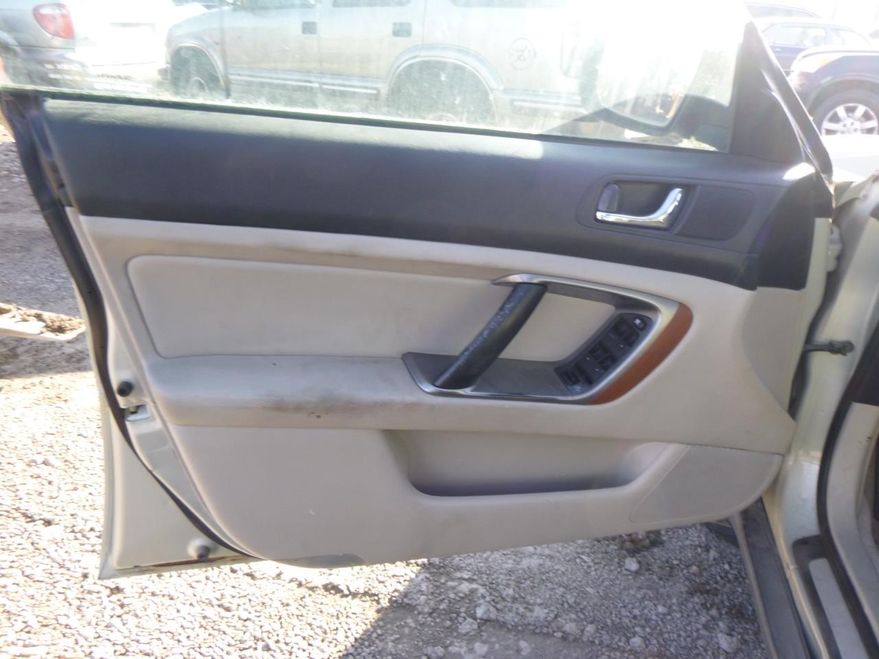 https://f005.backblazeb2.com/file/img-partshotlines-com/Inventory/EX465/Vehicle/68521_07.jpg