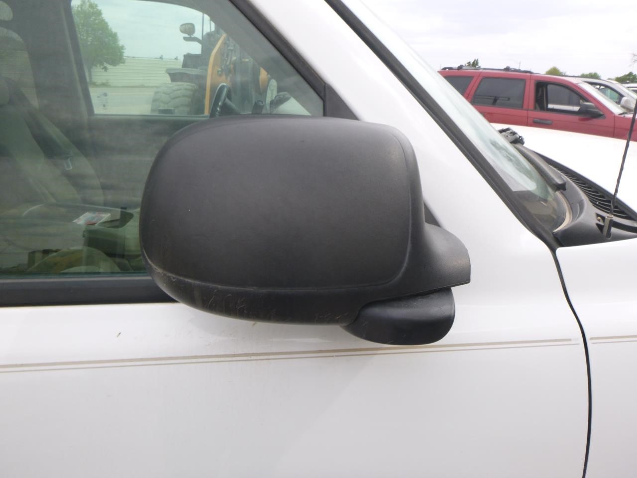 https://f005.backblazeb2.com/file/img-partshotlines-com/Inventory/EX465/Vehicle/69251_06.jpg