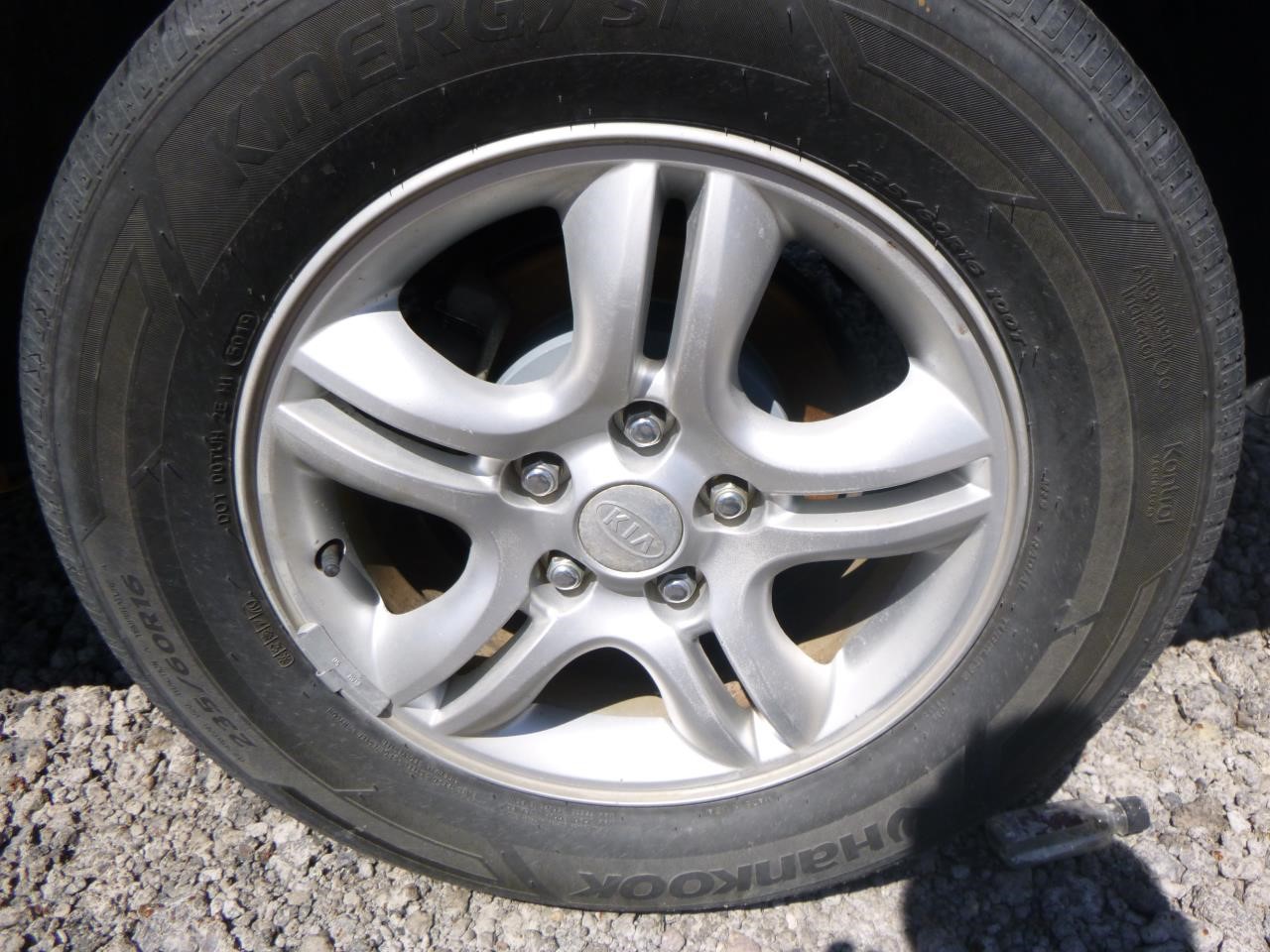 https://f005.backblazeb2.com/file/img-partshotlines-com/Inventory/EX465/Vehicle/69410_12.jpg