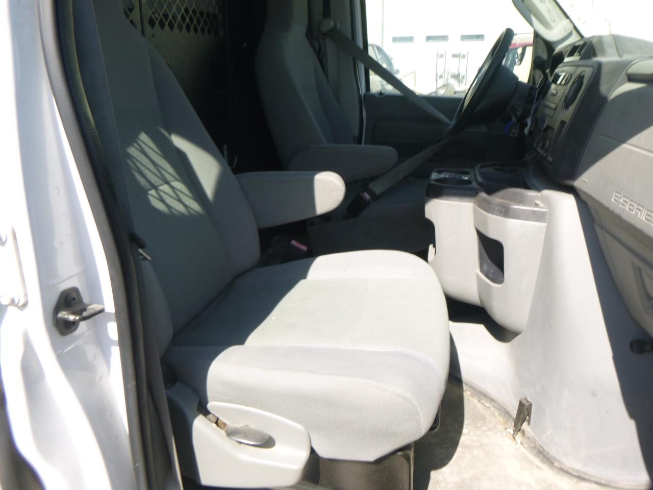 https://f005.backblazeb2.com/file/img-partshotlines-com/Inventory/EX465/Vehicle/69488_10.jpg