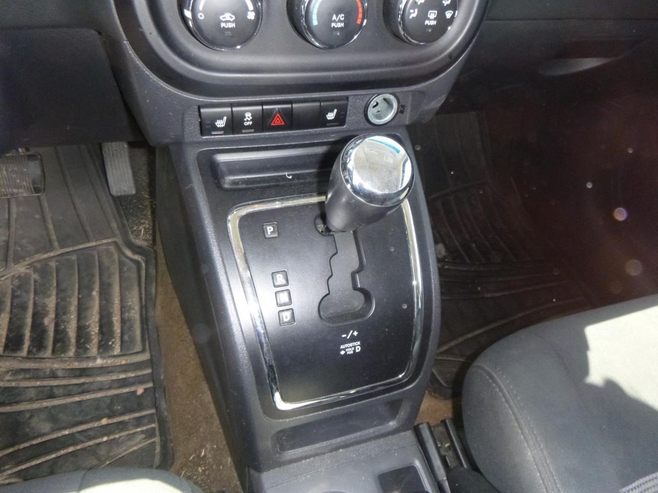https://f005.backblazeb2.com/file/img-partshotlines-com/Inventory/EX465/Vehicle/69657_12.jpg
